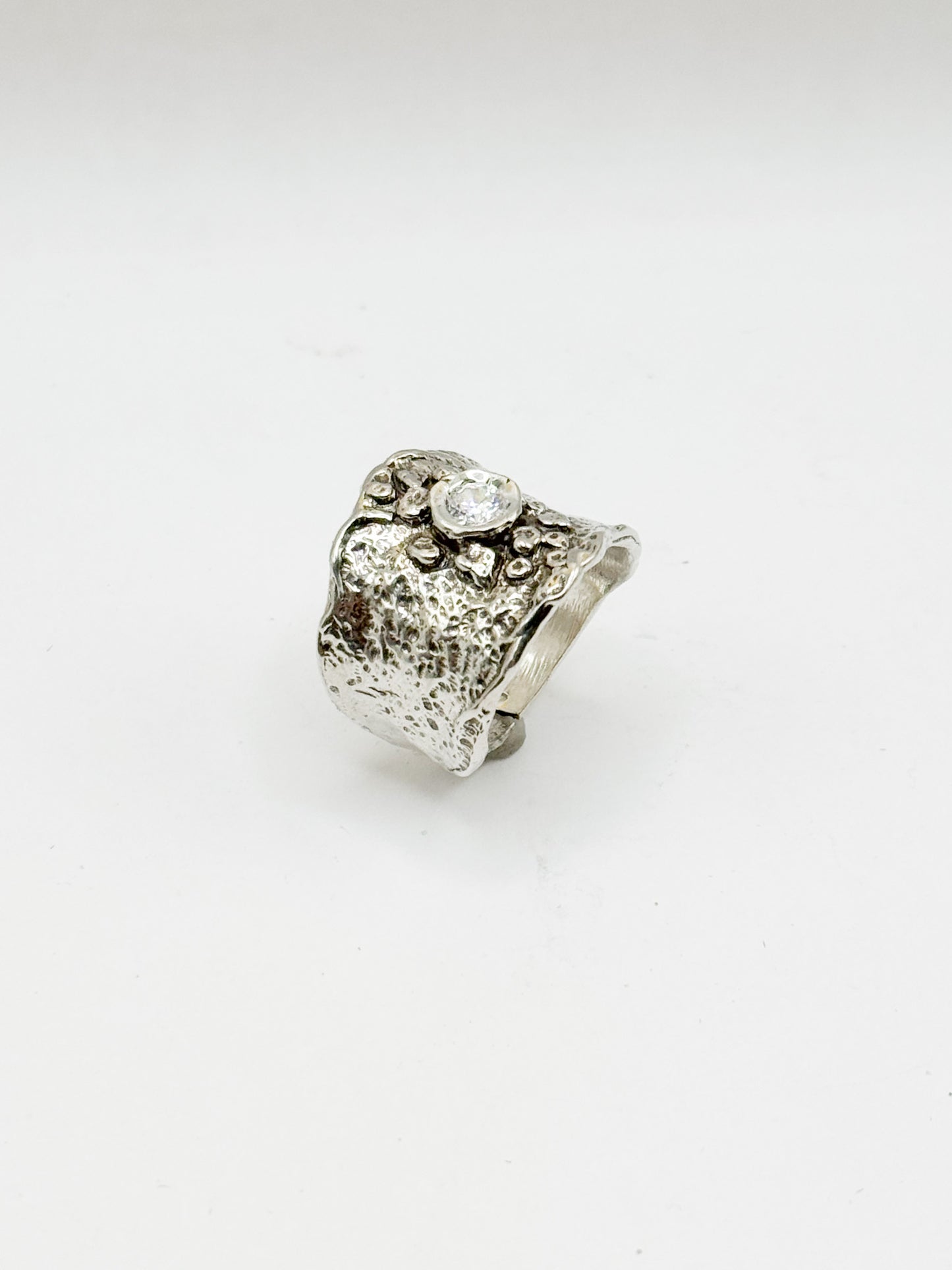 RING EARTH COLLECTION DESIGN 130