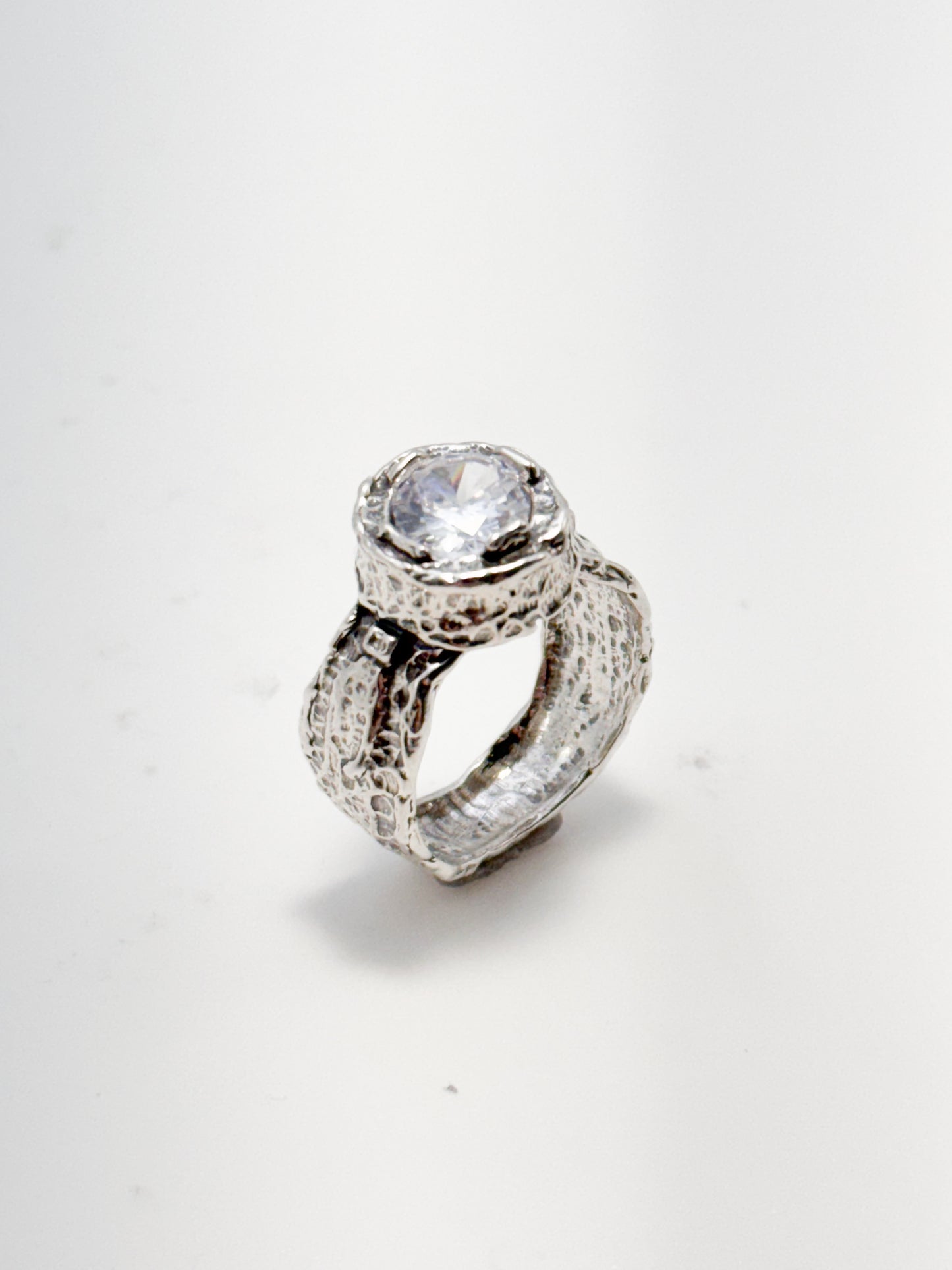 RING ROMAN COLLECTION DESIGN 226