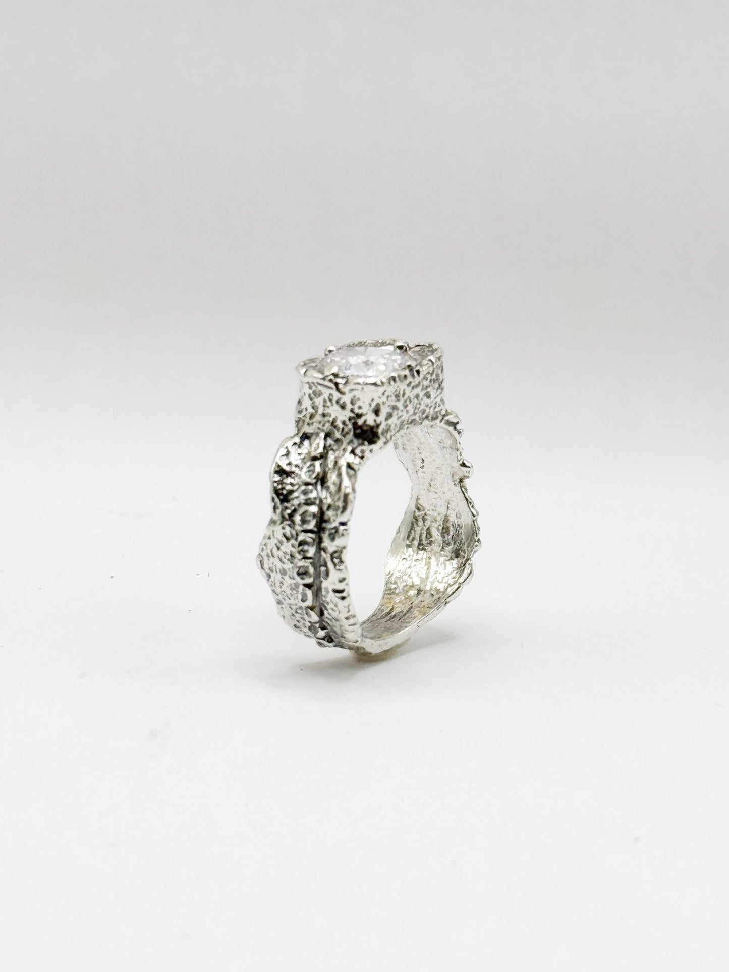 RING ROMAN COLLECTION DESIGN 227