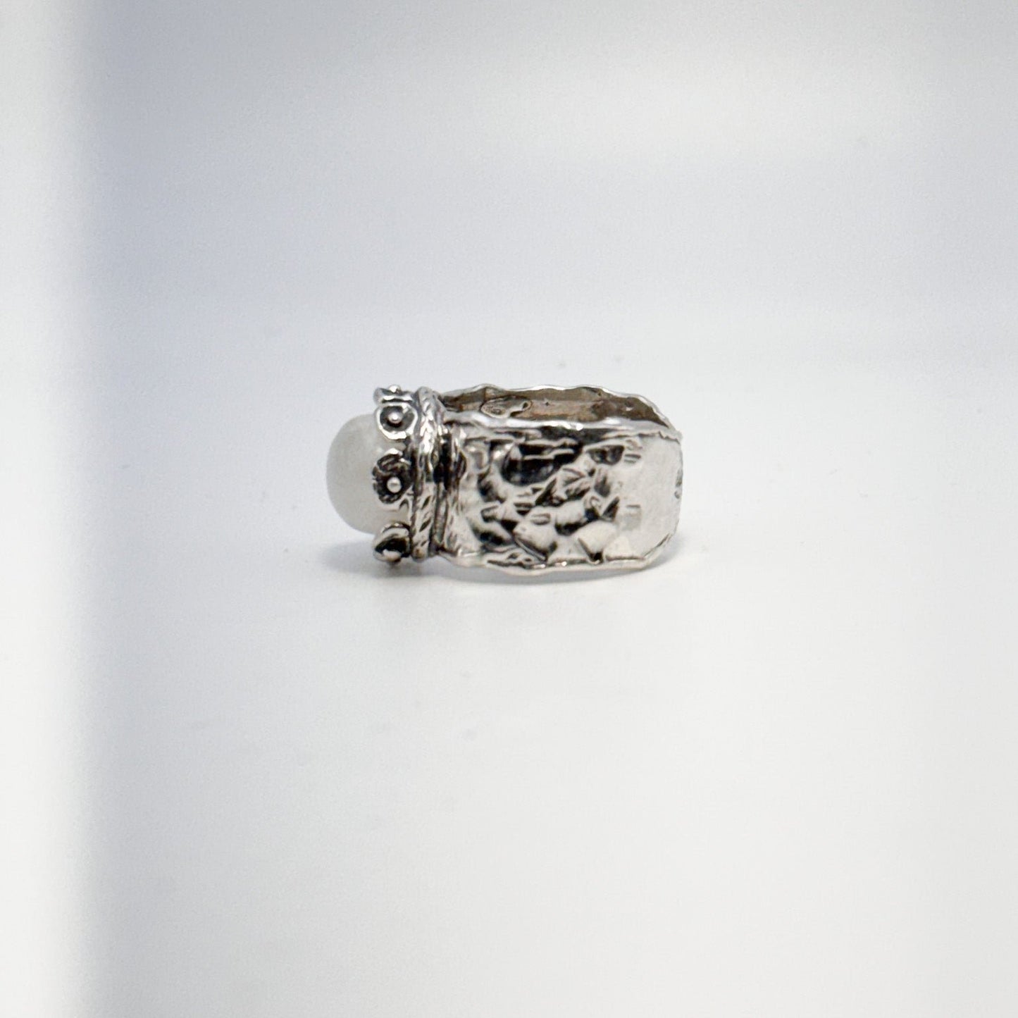 RING ROMAN COLLECTION DESIGN 232