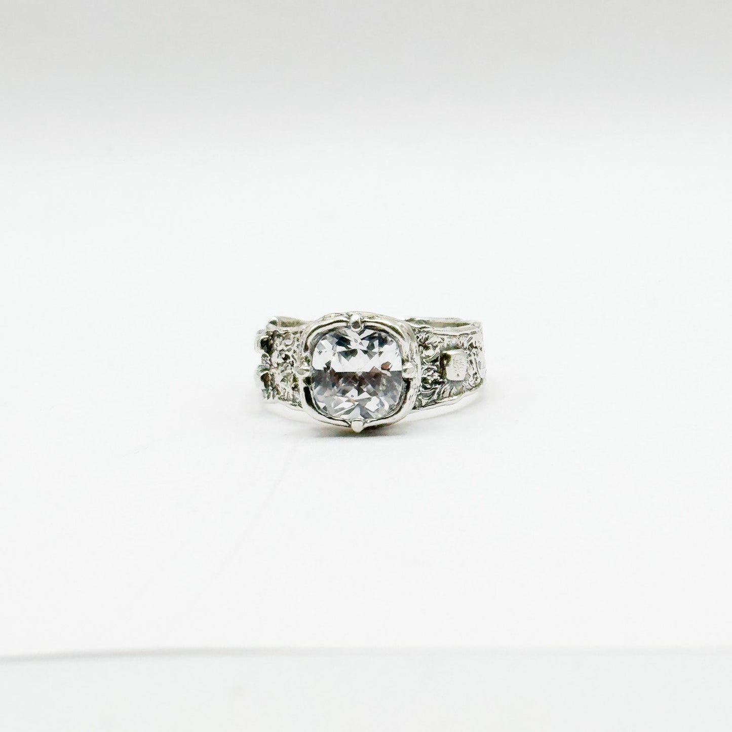 RING ROMAN COLLECTION DESIGN 358