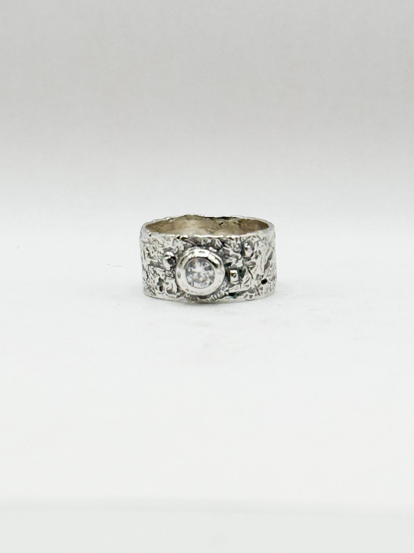 RING ROMAN COLLECTION DESIGN 374