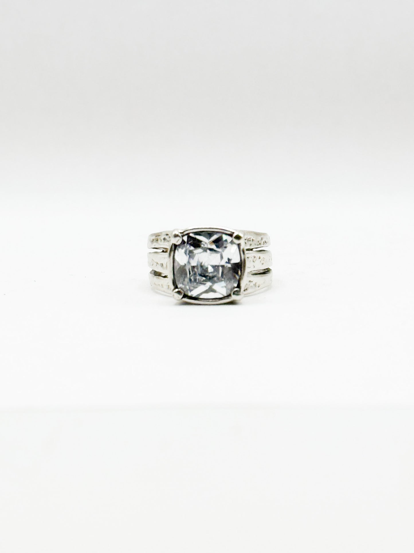 RING CONTEMPORARY COLLECTION DESIGN 383