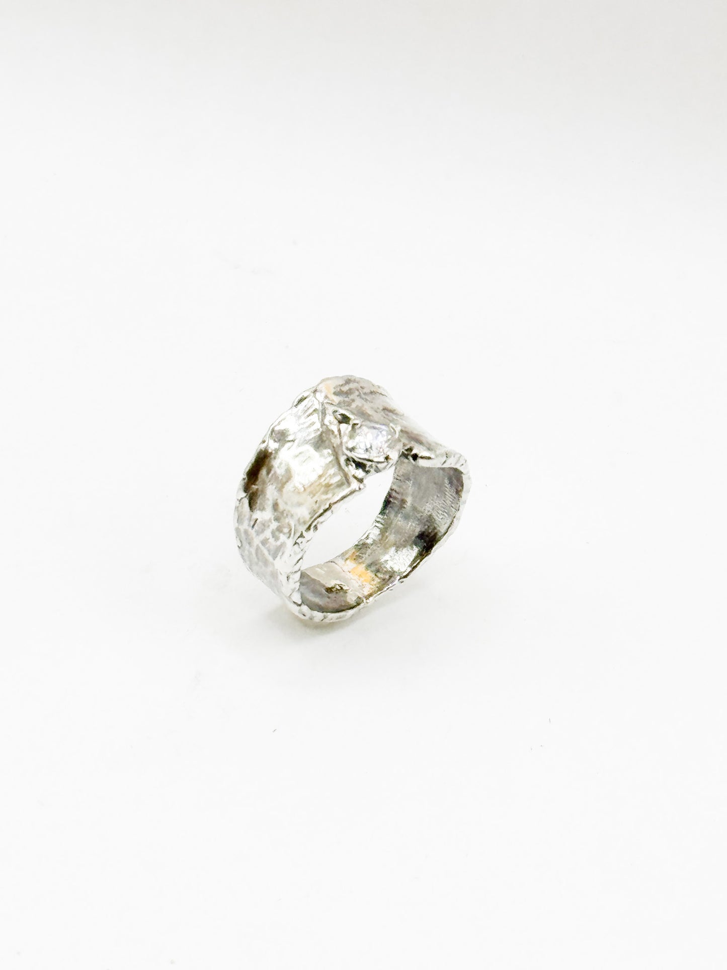 RING CONTEMPORARY COLLECTION DESIGN 140