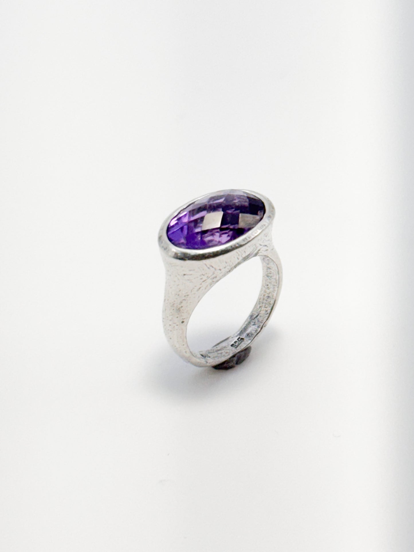 RING CONTEMPORARY COLLECTION DESIGN 142