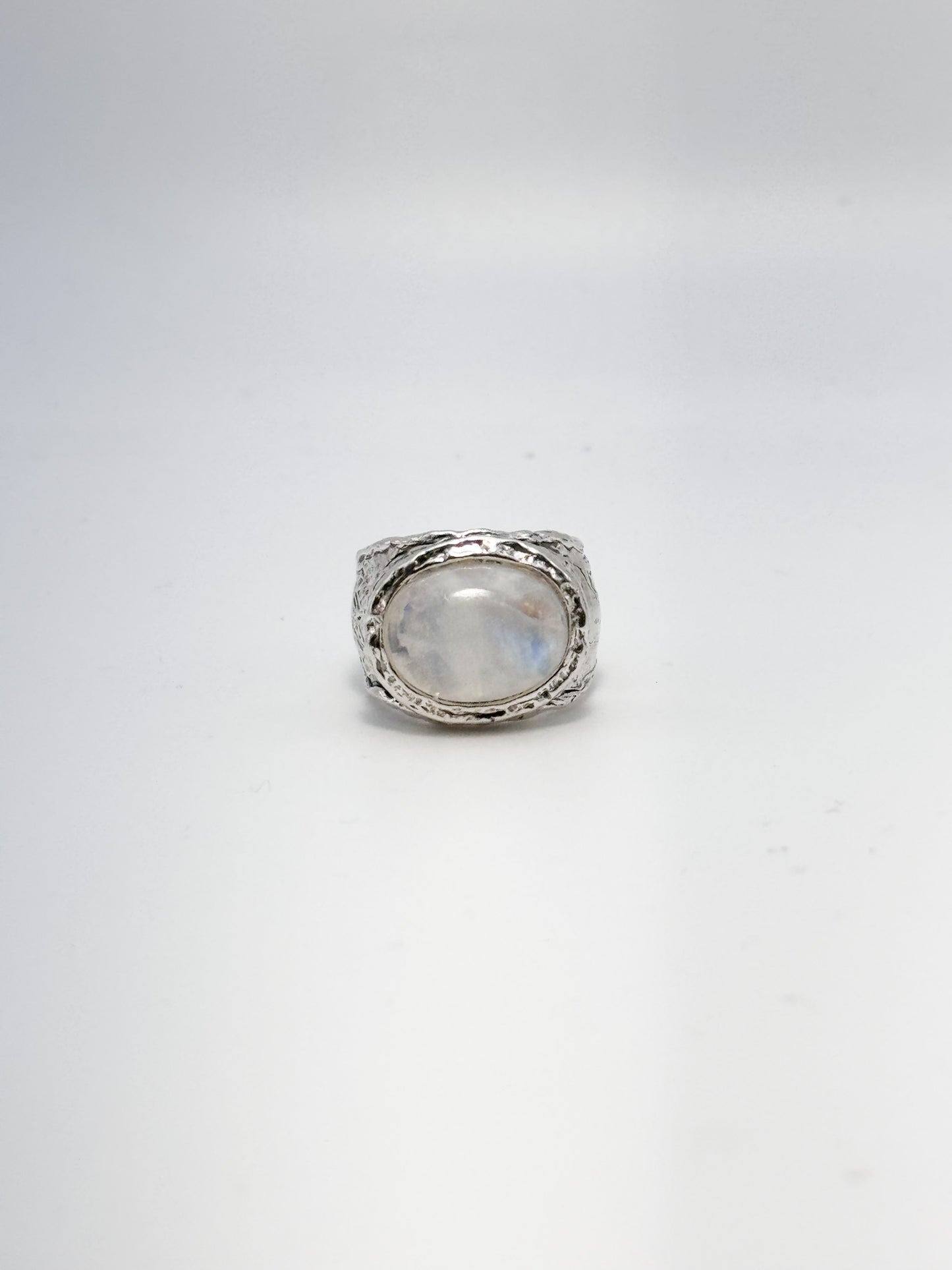 RING CONTEMPORARY COLLECTION DESIGN 180