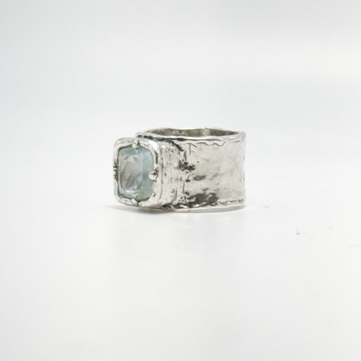 RING CONTEMPORARY COLLECTION DESIGN 209