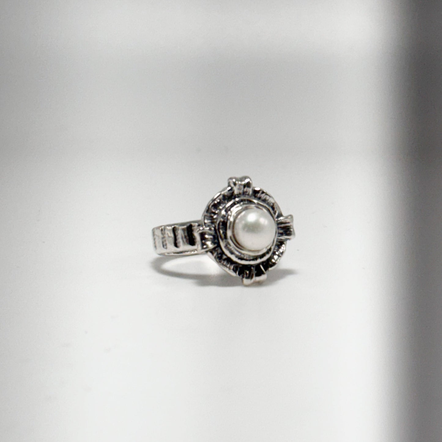 RING ROMAN COLLECTION DESIGN 222