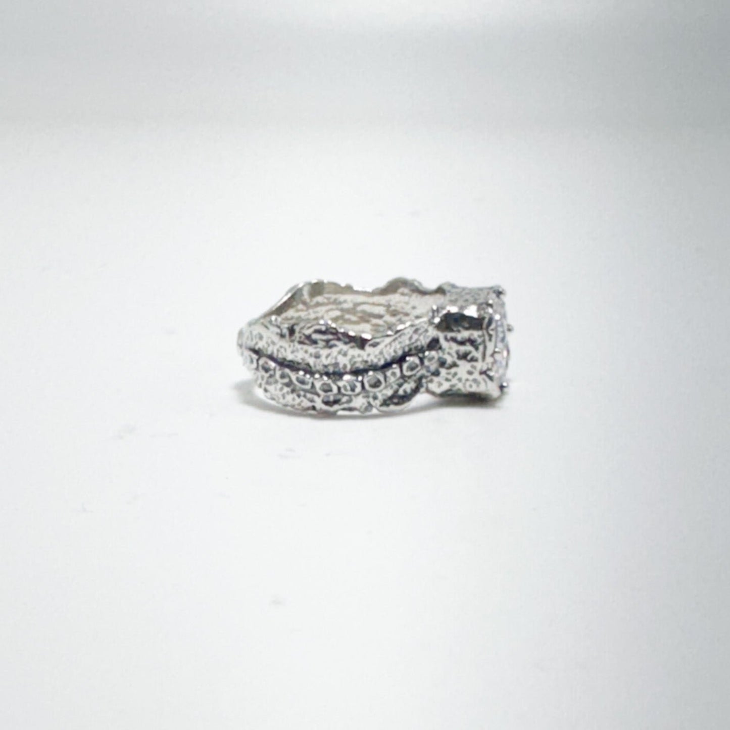RING ROMAN COLLECTION DESIGN 227
