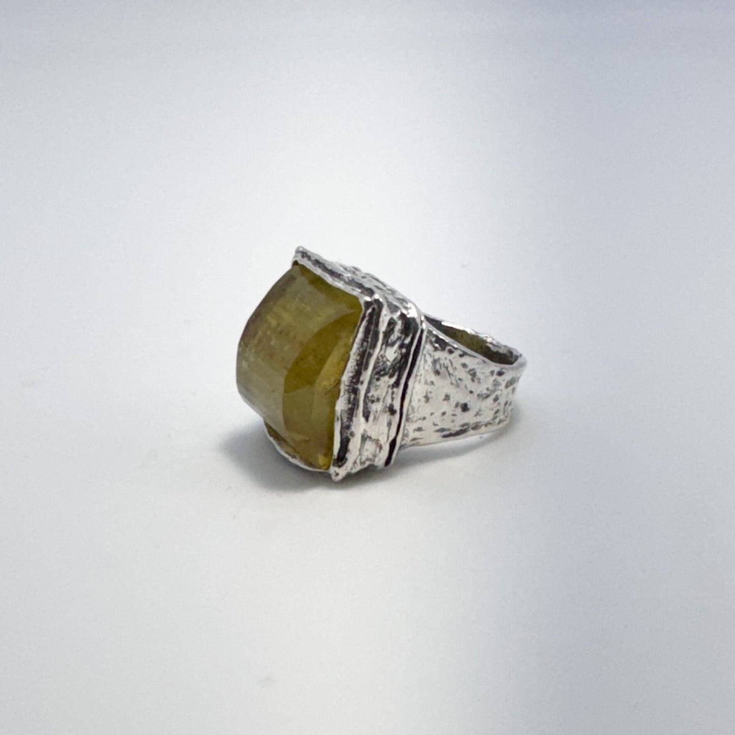 RING ROMAN COLLECTION DESIGN 243