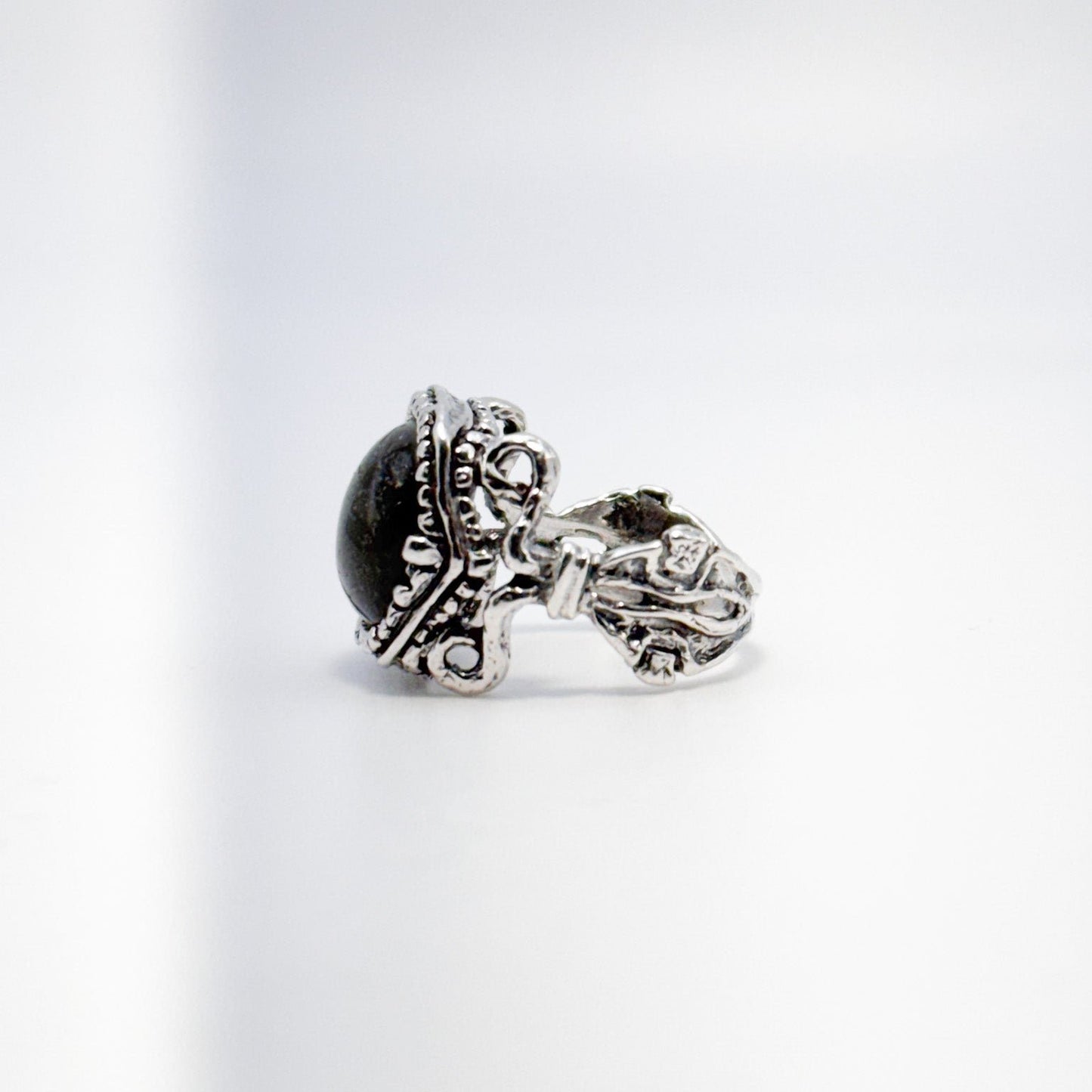 RING ROMAN COLLECTION DESIGN 258