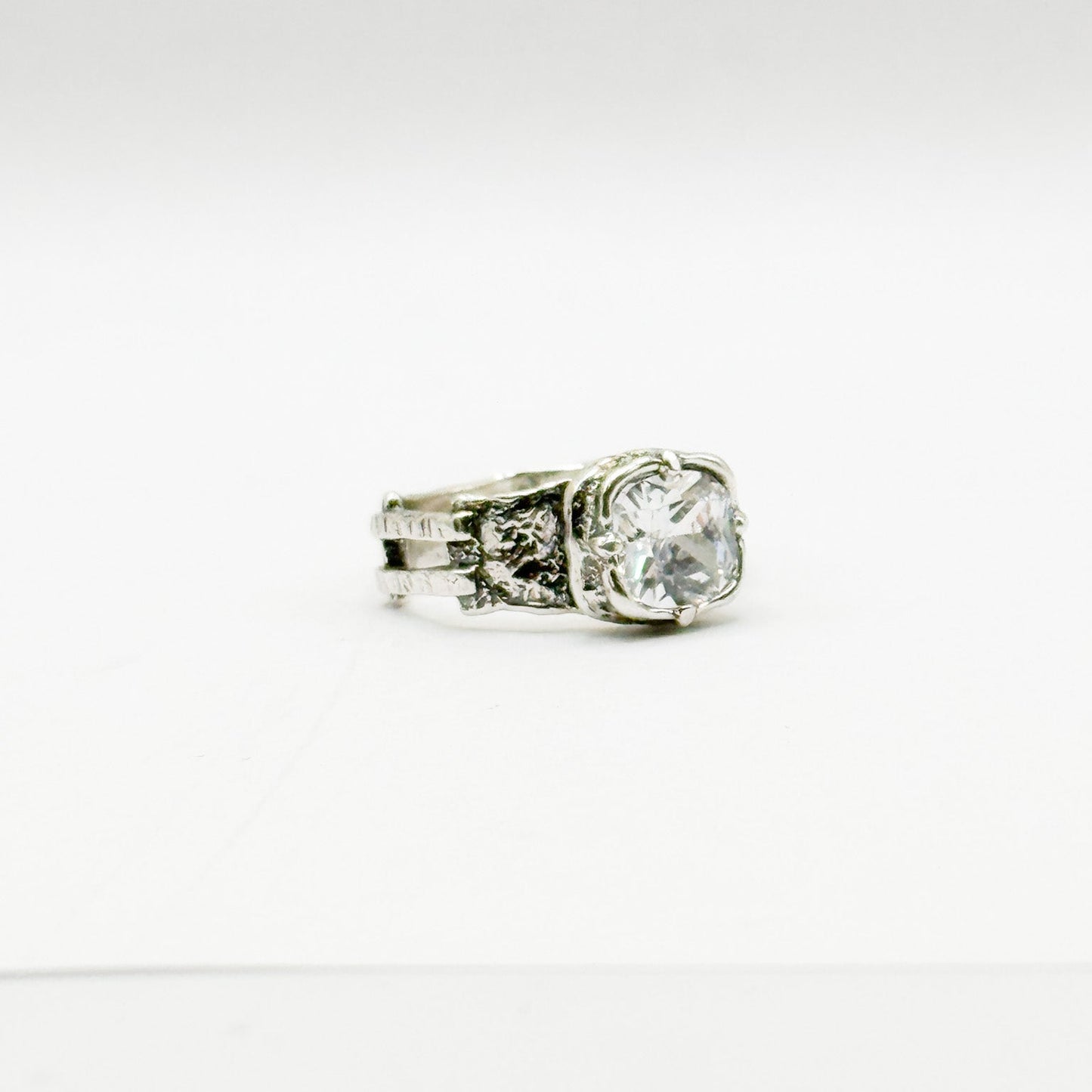 RING ROMAN COLLECTION DESIGN 358