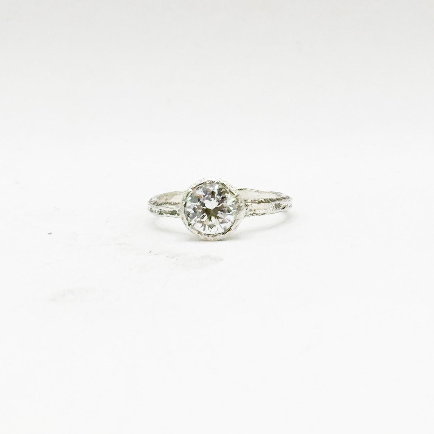 RING CONTEMPORARY COLLECTION DESIGN 372