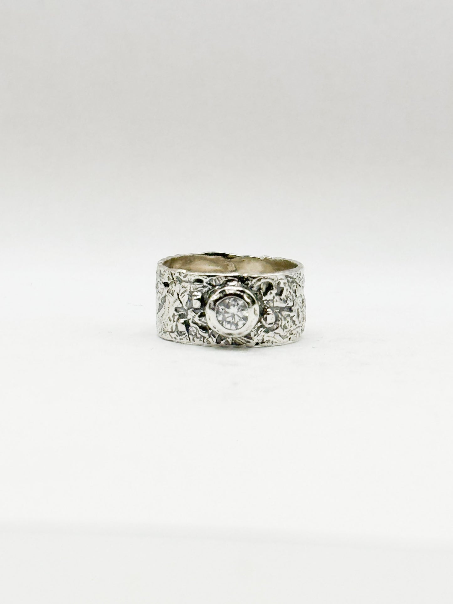 RING ROMAN COLLECTION DESIGN 374