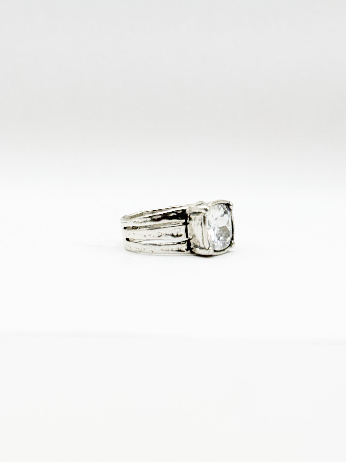 RING CONTEMPORARY COLLECTION DESIGN 383