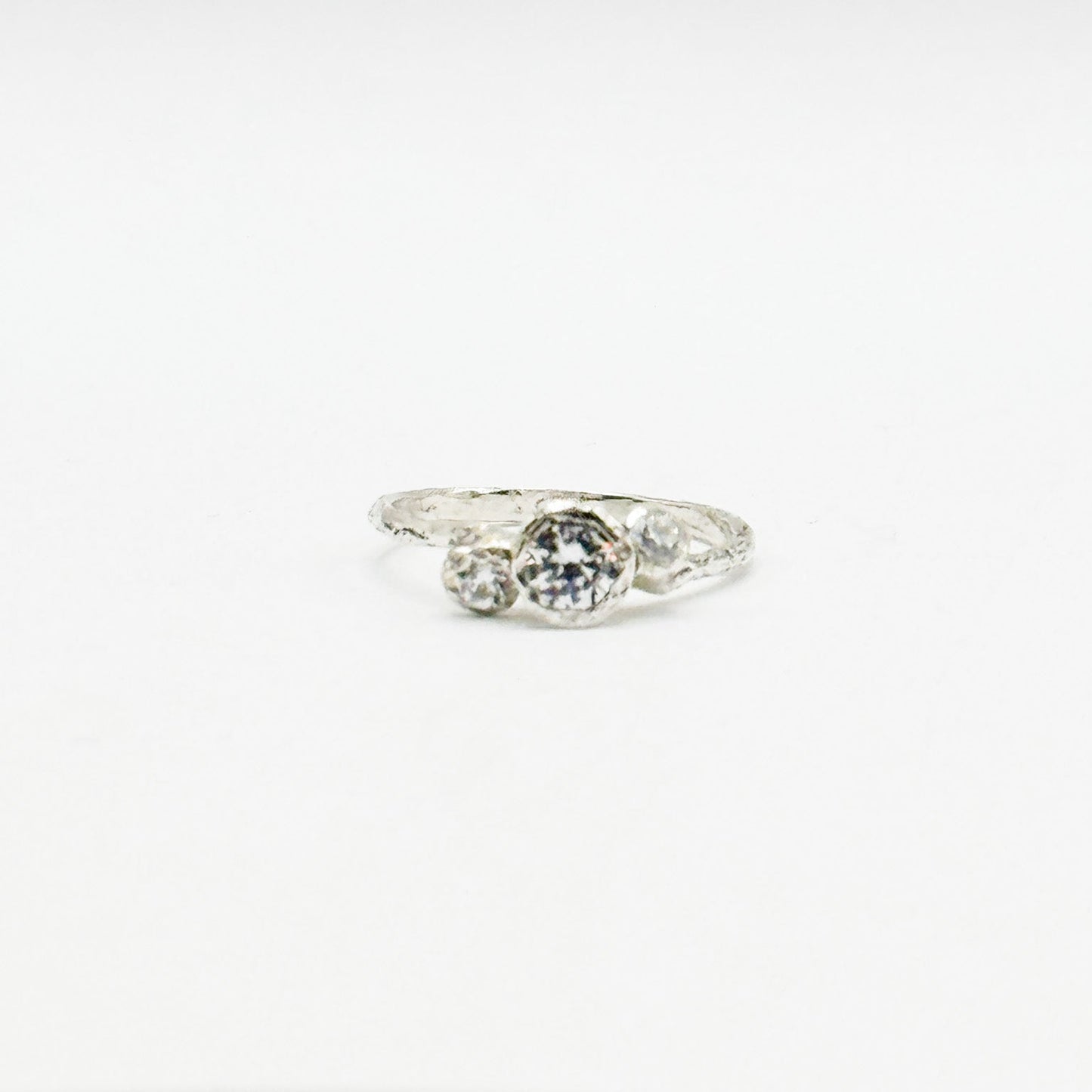 RING CONTEMPORARY COLLECTION DESIGN 394